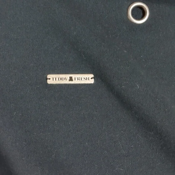 Teddy Fresh Black Pullover Unisex Hoodie Grommet Accents Streetwear Style Size L - Picture 3 of 8